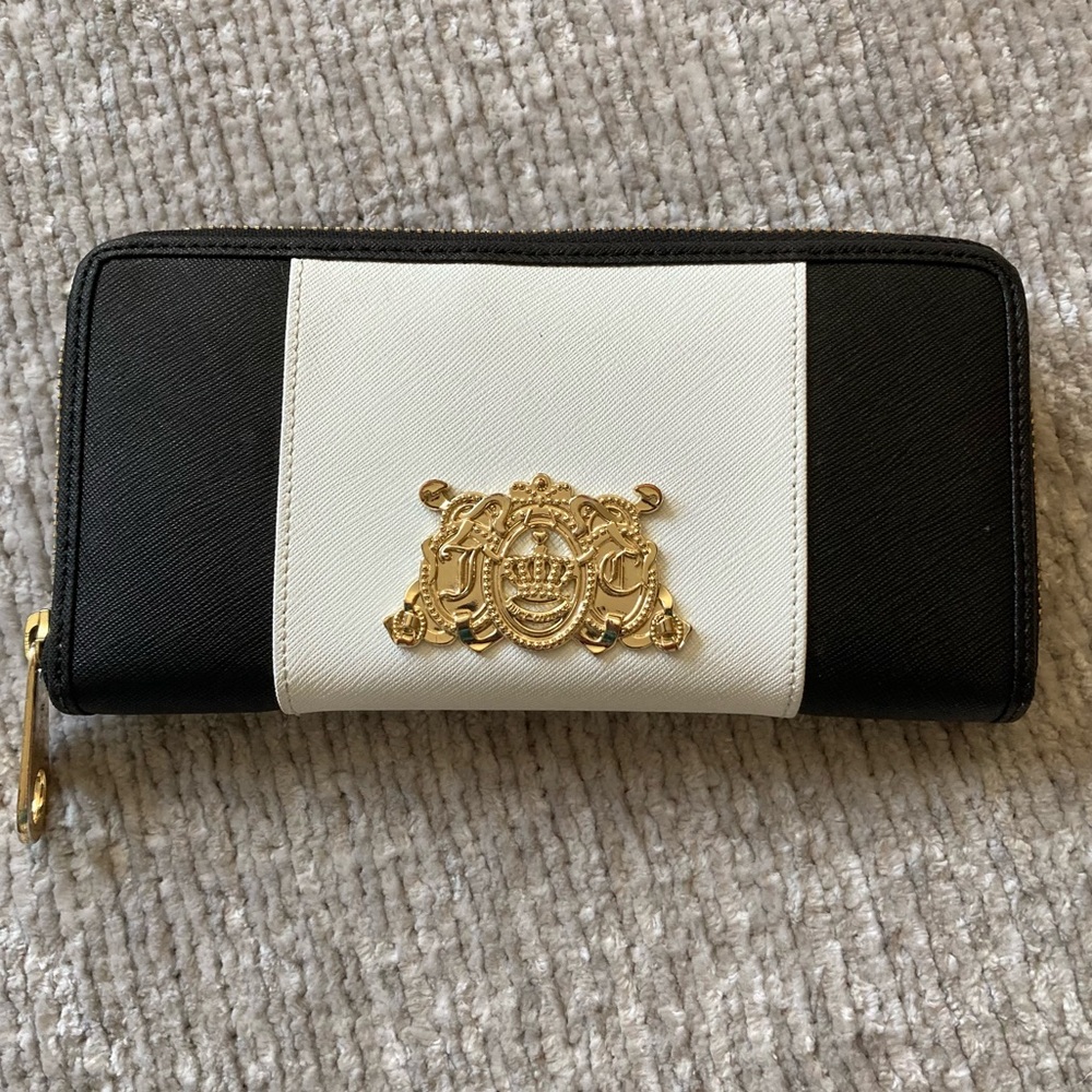 Juicy Couture Black White Zip Around Wallet Gold Crest Logo Y2K Retro Chic